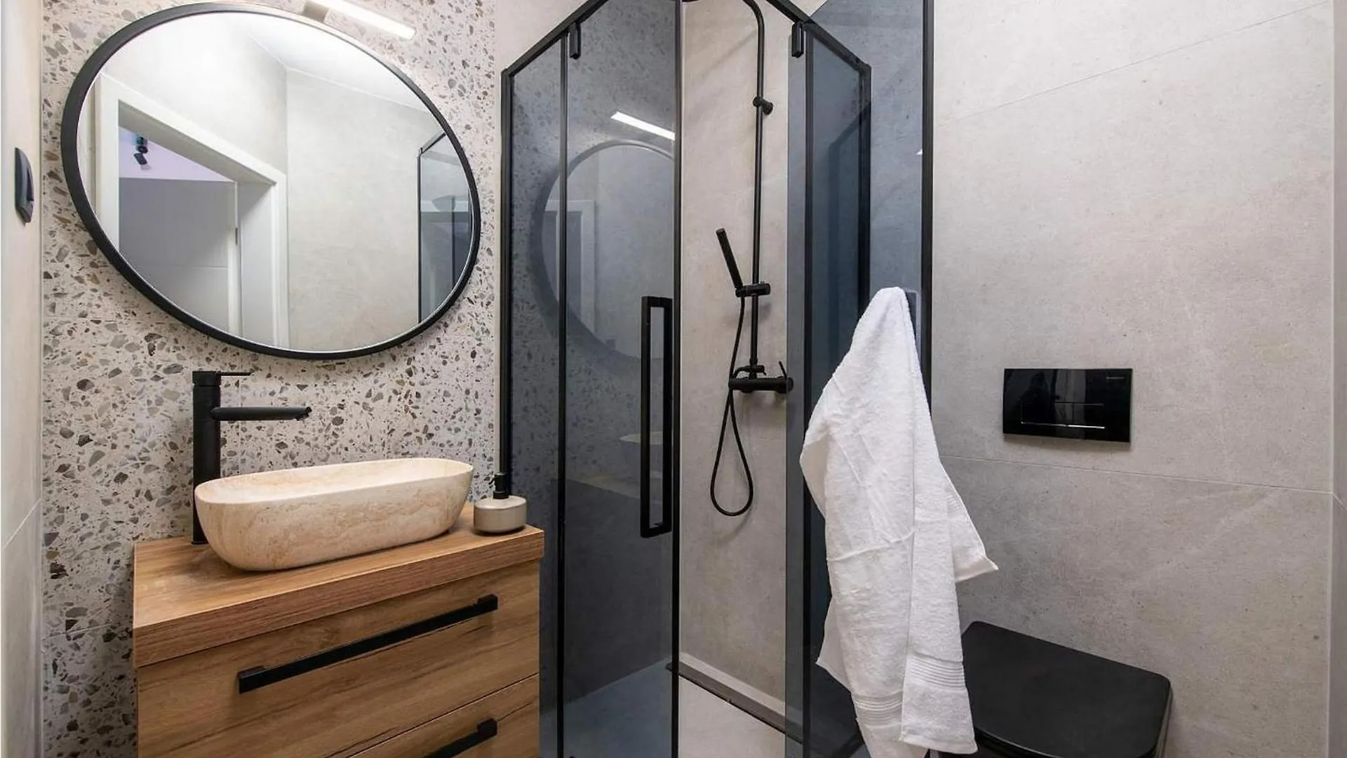 Studio Nevera Pula 0*,  Croatia